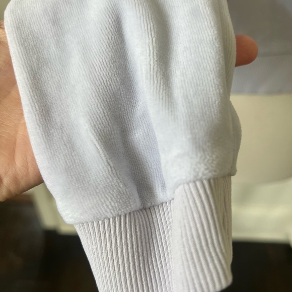 H&M Velour Light Grey Zip Up Hoodie Sweatshirt Size XS - Picture 6 of 8